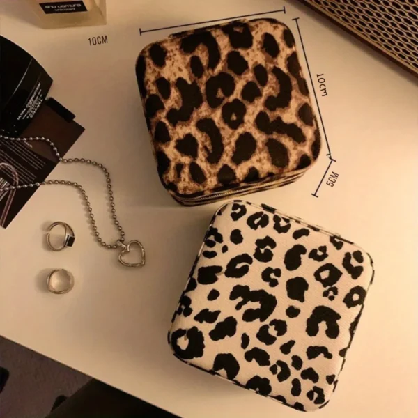 Boîte à bijoux léopard compacte – Image 3