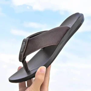 Tong cuir homme sobre chic